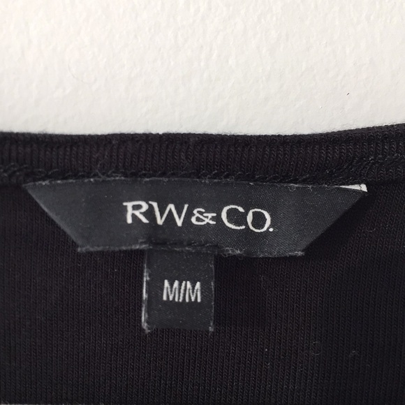 RW & Co. Black Top Knotted Sleeve Detail - Picture 3 of 9